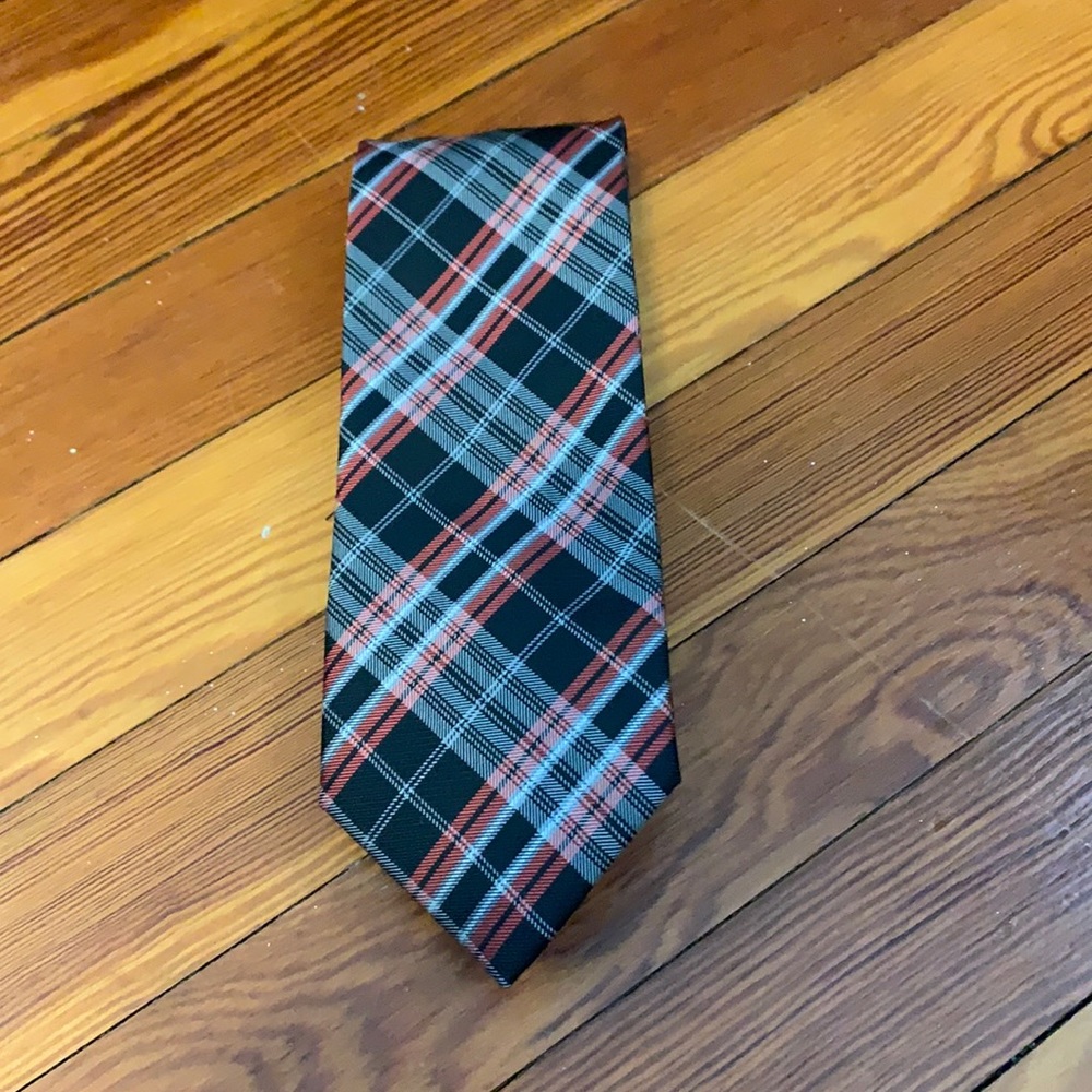 Black and red tie